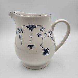 Vintage Royal Oak RLO2 Creamer/Milk Jug